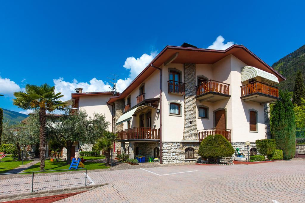 Villa Mariarosa Apartments Tignale Ngoại thất bức ảnh