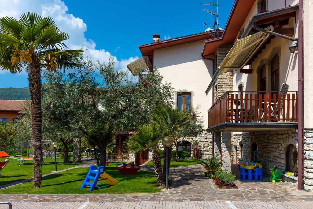 Villa Mariarosa Apartments Tignale Ngoại thất bức ảnh