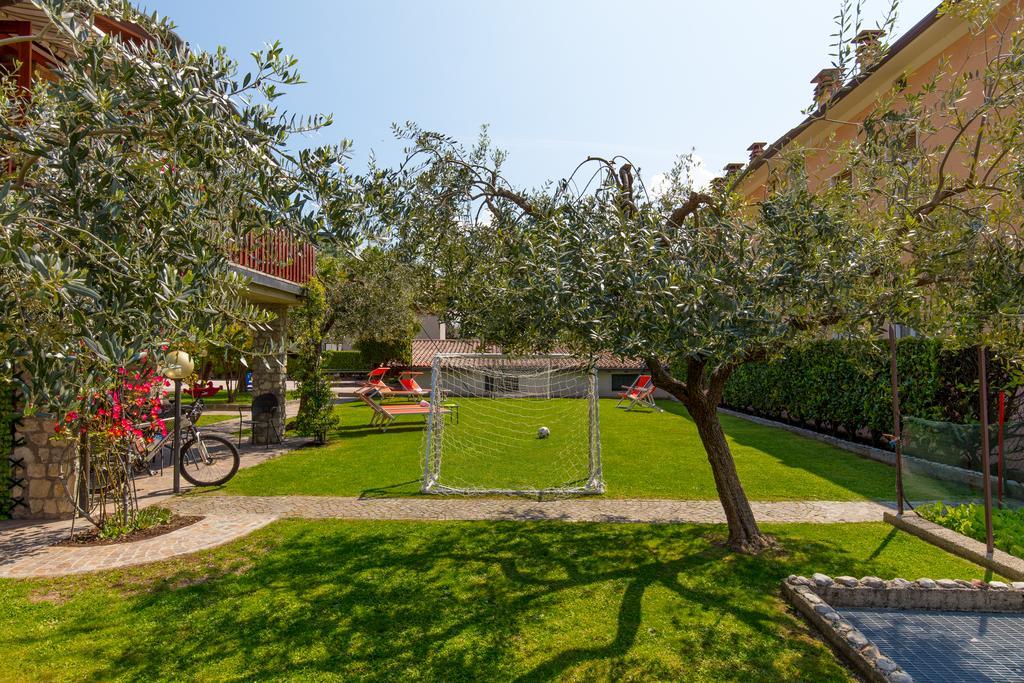 Villa Mariarosa Apartments Tignale Ngoại thất bức ảnh